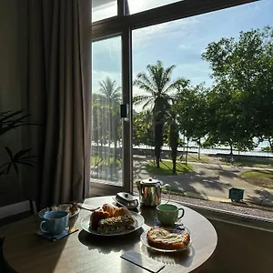Com Vista Pro Mar No Centro De - 2 Quartos E Cozinha Completa Ubatuba
